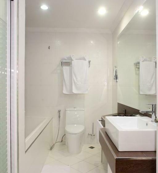 اتاق اجرایی, Queens Hotel Angeles City