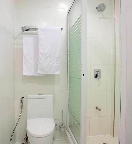 اتاق لوکس, Queens Hotel Angeles City