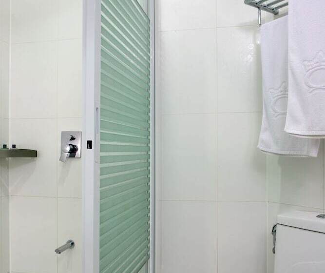 اتاق لوکس, Queens Hotel Angeles City