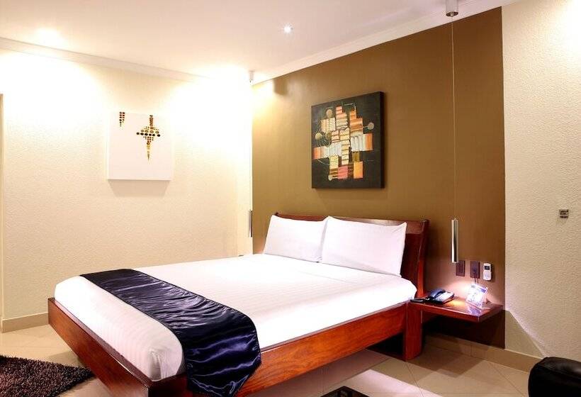 اتاق سوپریور, Queens Hotel Angeles City