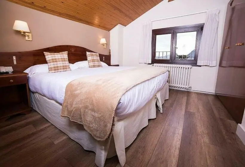 Cameră Standard, Roca