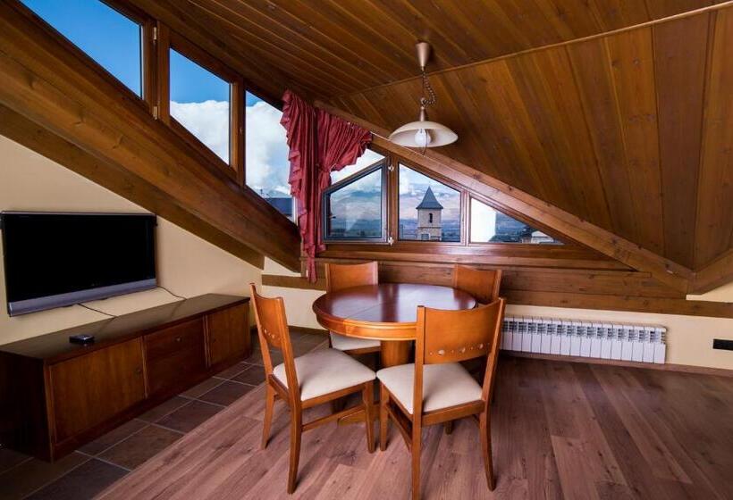 شقة غرفة واحدة, Roca