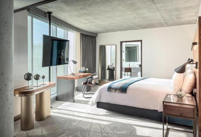 带大床的标准间, The Douglas, Autograph Collection