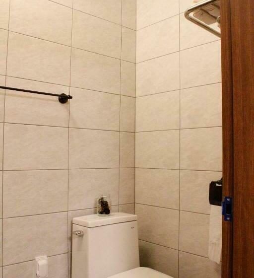 חדר סטנדרט לארבעה, Sungsim Hanok Guesthouse