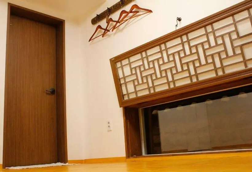 スタンダード４人部屋, Sungsim Hanok Guesthouse