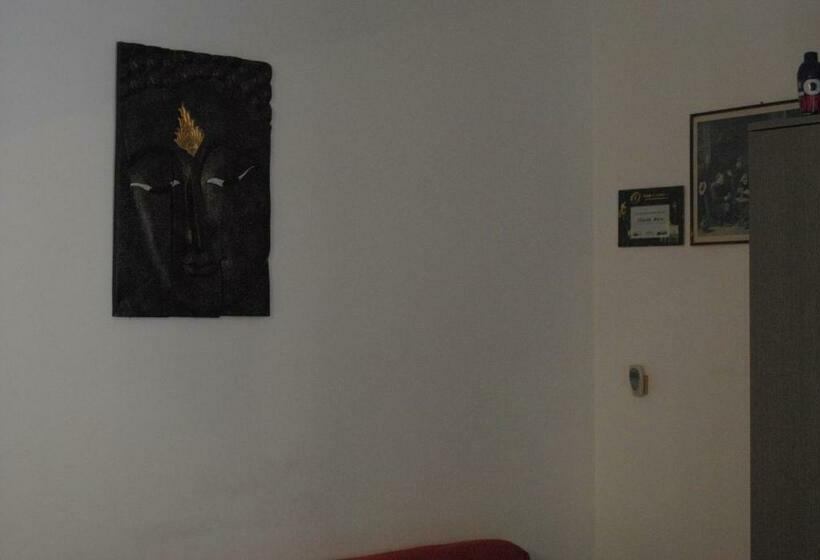 Pokój Standard, Calciufetta