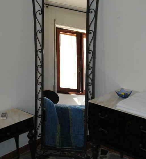 Pokój Standard Wspólna Łazienka, Calciufetta