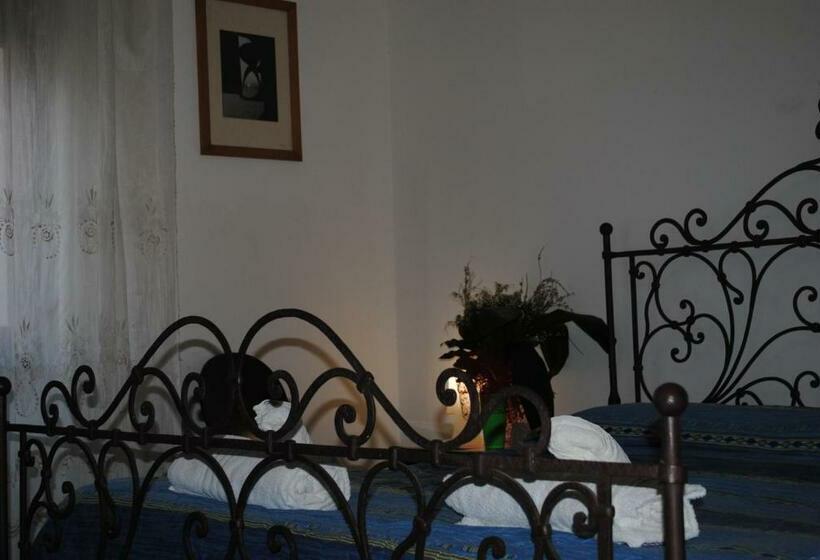 Pokój Standard Wspólna Łazienka, Calciufetta