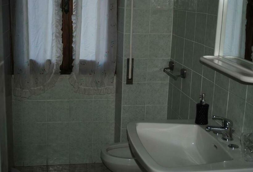 Pokój Standard, Calciufetta