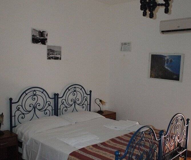 Pokój Standard Wspólna Łazienka, Calciufetta