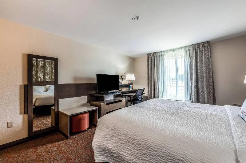 キングサイズベッドのスタンダードルーム, Fairfield Inn & Suites By Marriott St. Joseph Stevensville
