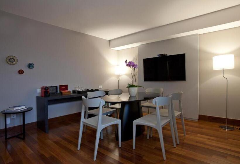 سوییت لوکس, NH Curitiba The Five