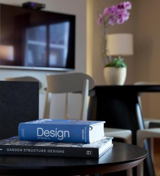 سوییت لوکس, NH Curitiba The Five