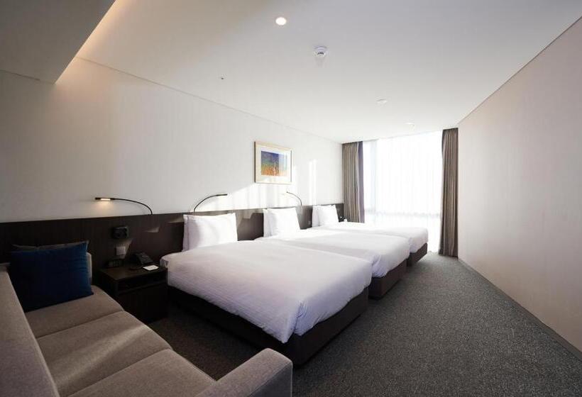 חדר בסיסי לשלושה, Nine Tree By Parnas Seoul Myeongdong 2