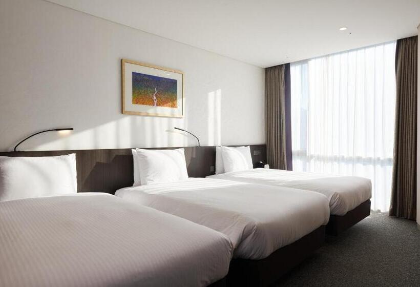 Quarto Triplo Basic, Nine Tree By Parnas Seoul Myeongdong 2
