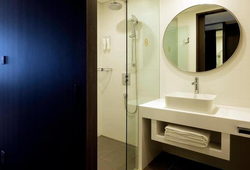 Quarto Familiar, Nine Tree By Parnas Seoul Myeongdong 2