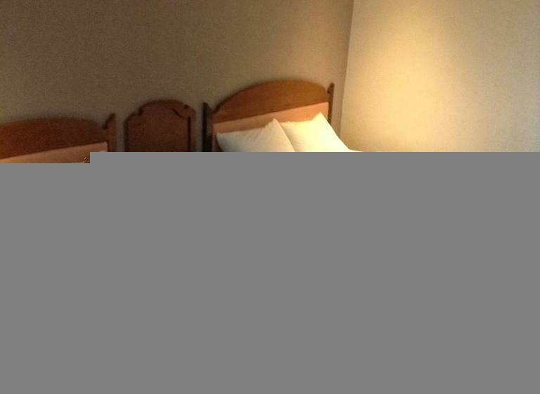 חדר דלוקס, Purnama