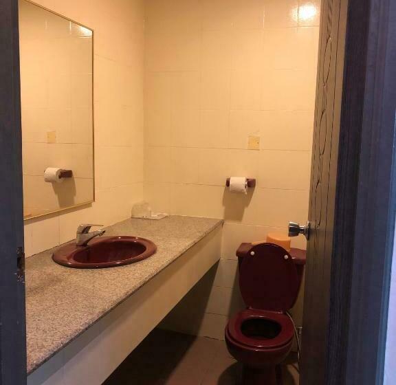 חדר דלוקס, Purnama