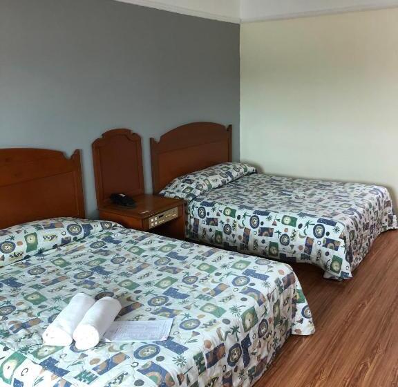 חדר משפחתי, Purnama