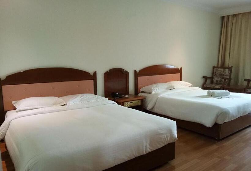 חדר משפחתי, Purnama