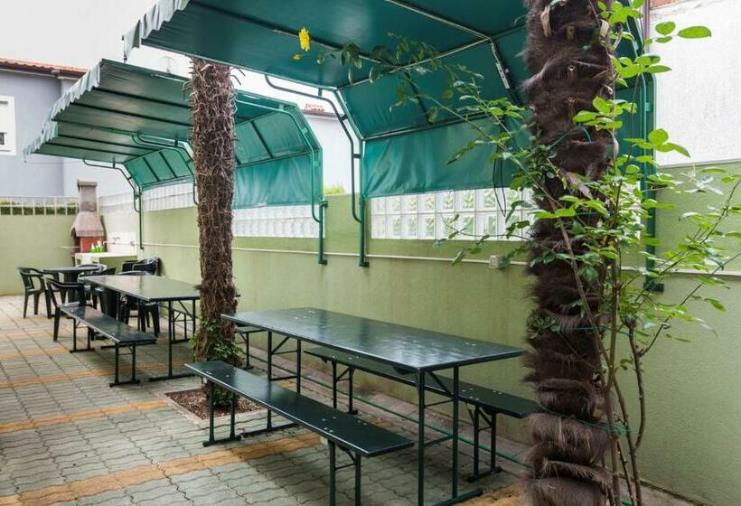 شقة غرفة نوم واحدة بالطابق الأرضى, Villa Punta Viktory