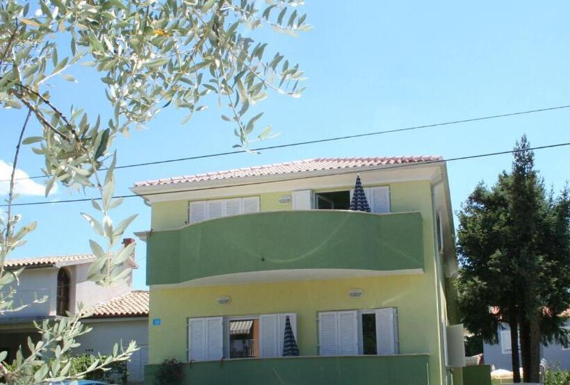 شقة غرفة نوم واحدة بالطابق الأرضى, Villa Punta Viktory