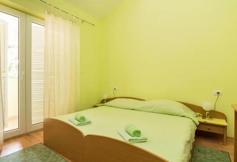 Huoneisto 1 Makuuhuone, Villa Punta Viktory