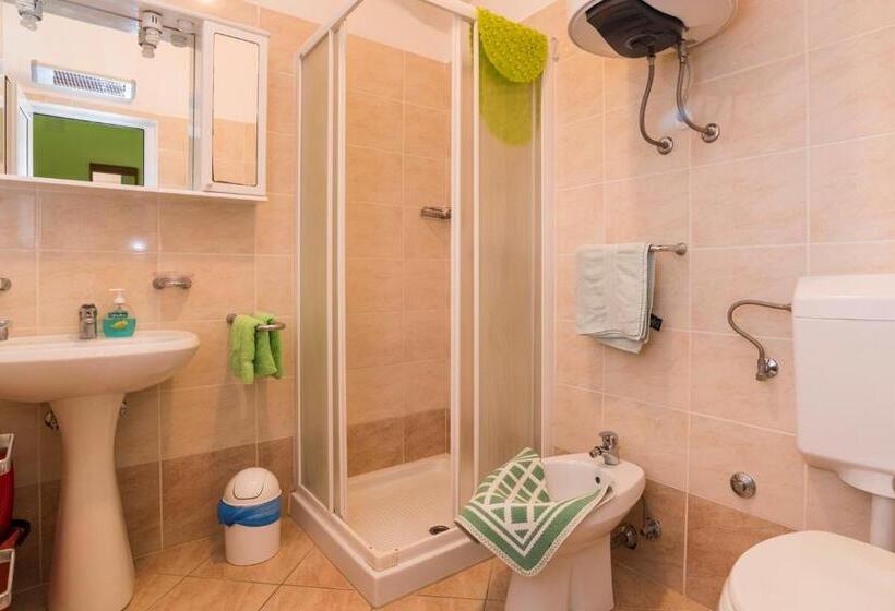 شقة غرفة واحدة مزودة بتراس, Villa Punta Viktory