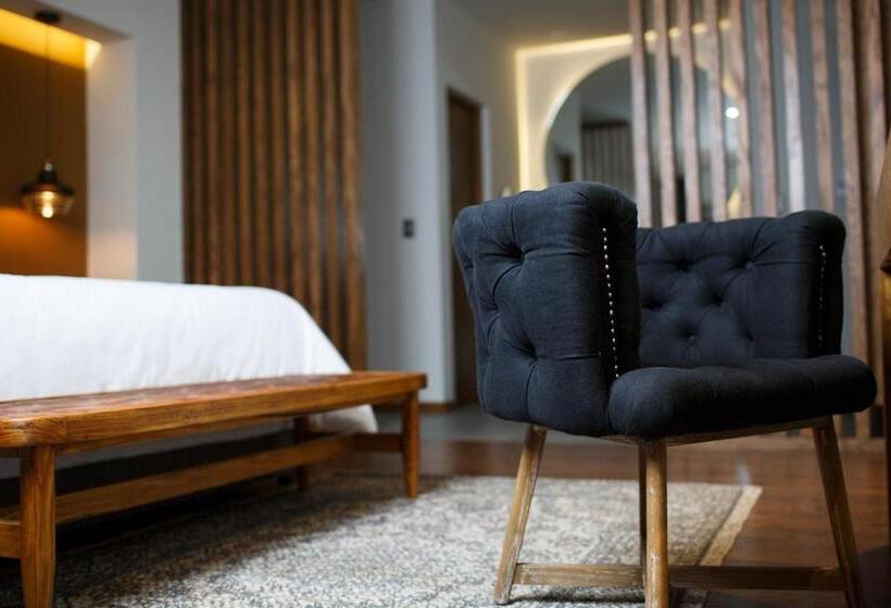 디럭스 룸 킹사이즈 침대, Maja Hotel Boutique