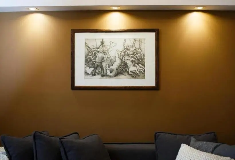 Perhehuone, Maja Hotel Boutique
