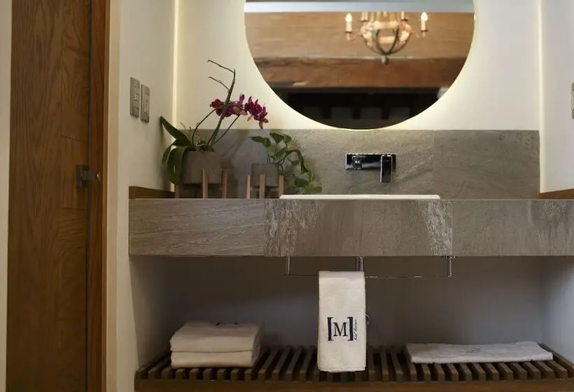 Perhehuone, Maja Hotel Boutique