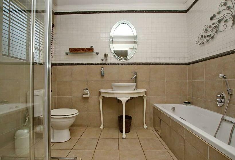 Suite Vista Jardí, Arum Place Guest House