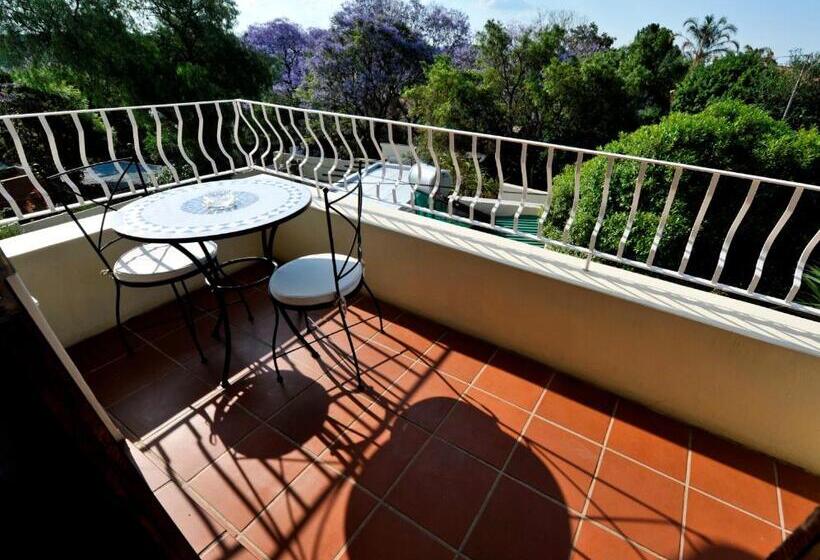 Suit Deluxe, Arum Place Guest House