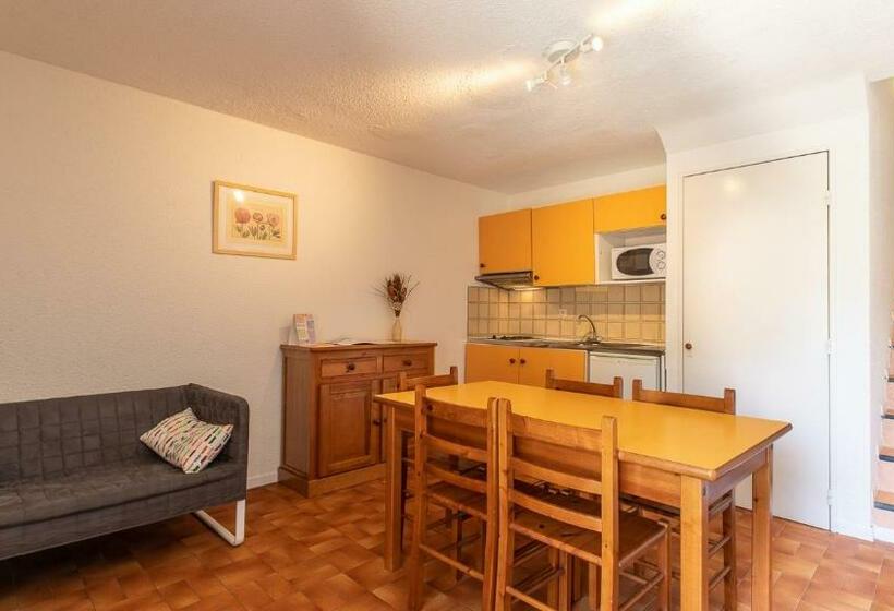 Апартаменты 2 Спальни, Vacanceole  Residence Les Gorges Rouges