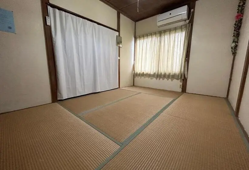 Economy Triple Room, Tentsuku Guest House