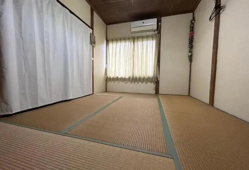Economy Triple Room, Tentsuku Guest House
