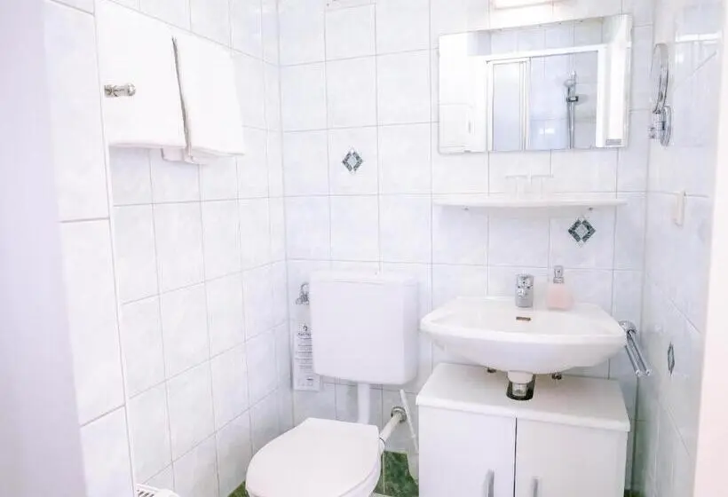 バルコニー付きスタンダードルーム, 5rooms Frühstückspension