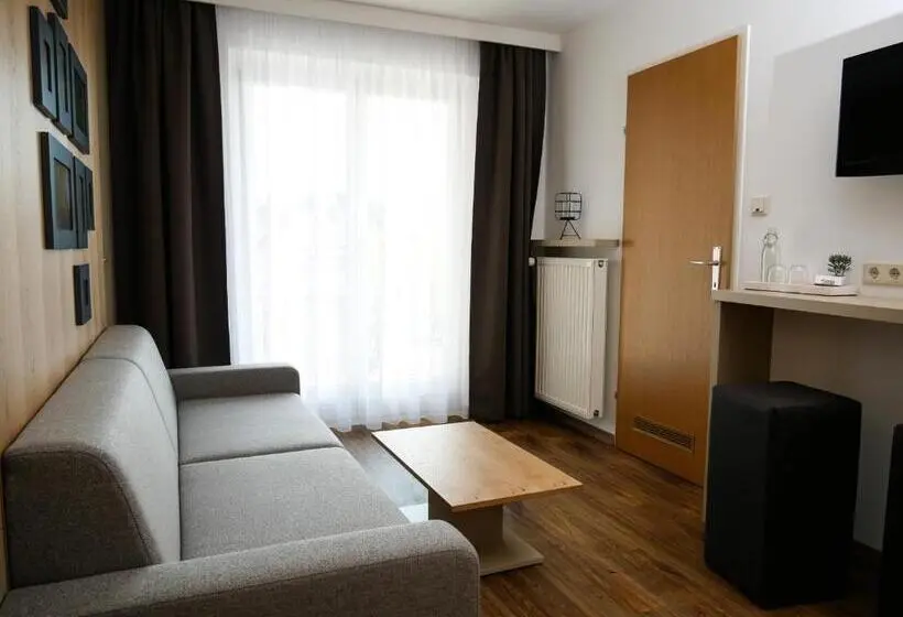 バルコニー付きデラックスルーム, 5rooms Frühstückspension