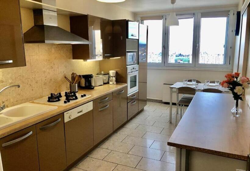 חדר אקונומי, Chambre Privée En Colocation Villeurbanne Métro Bonnevay
