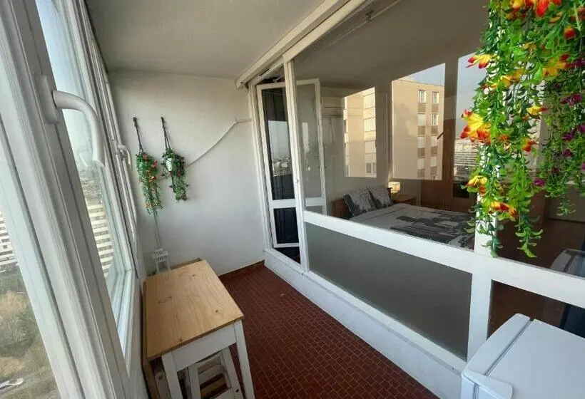 バルコニー付きデラックスルーム, Chambre Privée En Colocation Villeurbanne Métro Bonnevay