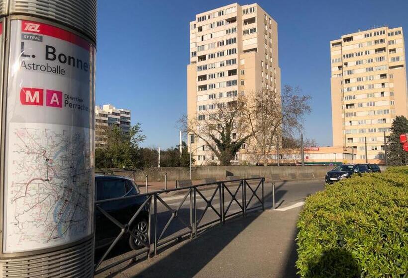 חדר אקונומי, Chambre Privée En Colocation Villeurbanne Métro Bonnevay