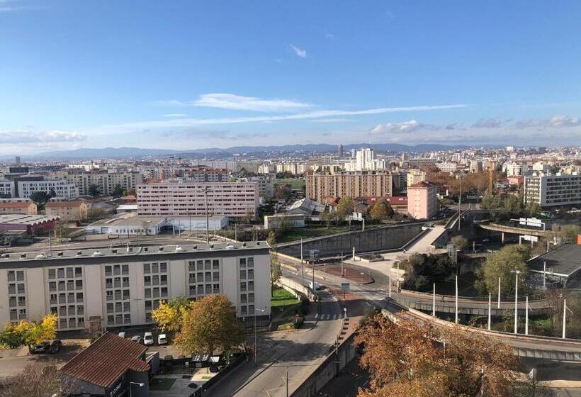 חדר דלוקס עם מרפסת, Chambre Privée En Colocation Villeurbanne Métro Bonnevay
