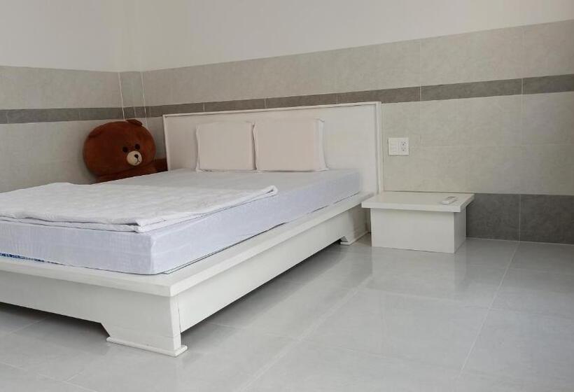 اتاق استاندارد با چشم‌انداز باغ, Cát Khuê Motel