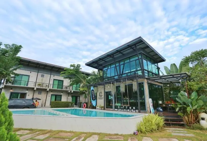 Standard-huone Allasnäkymä, ชิดชายชล รีสอร์ท น่าน