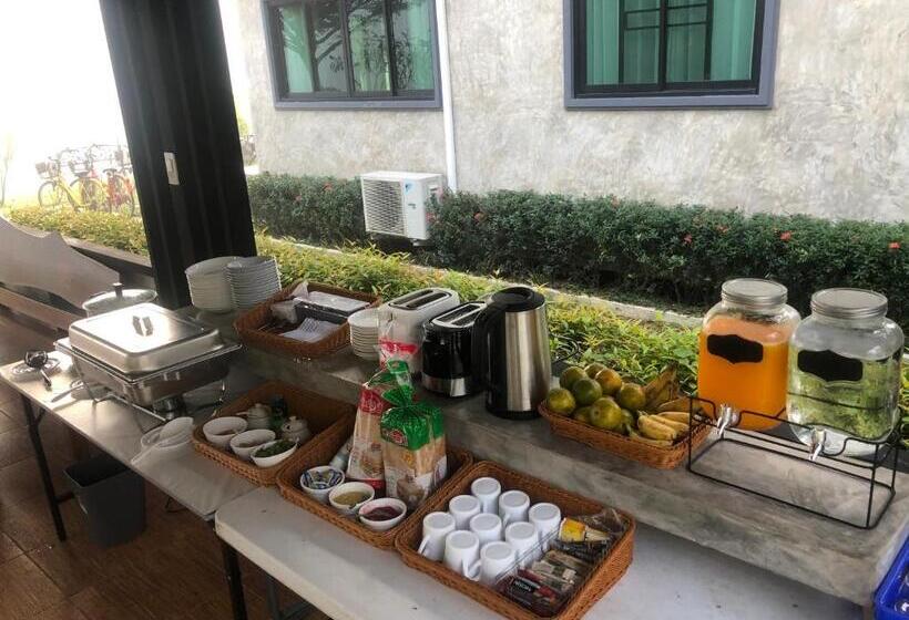 Négyágyas Standard Szoba, ชิดชายชล รีสอร์ท น่าน