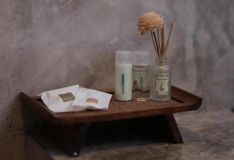 Családi Szoba, ชิดชายชล รีสอร์ท น่าน