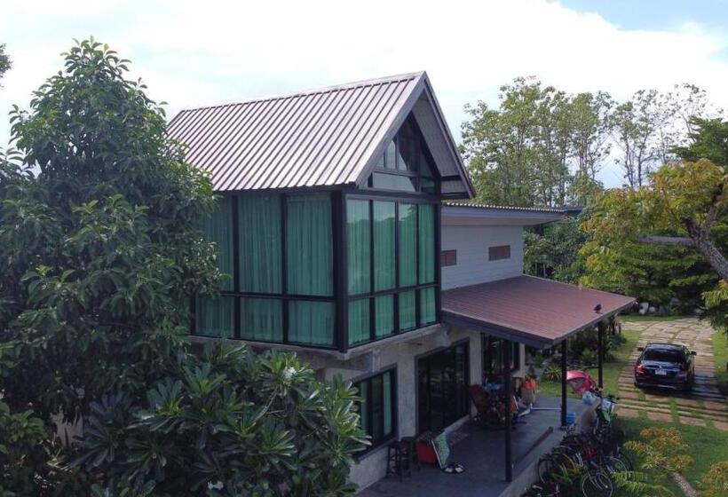 Folyóra Néző Suite, ชิดชายชล รีสอร์ท น่าน