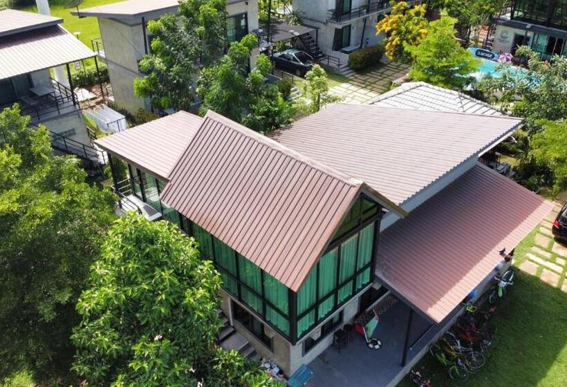 Люкс Вид на Реку, ชิดชายชล รีสอร์ท น่าน