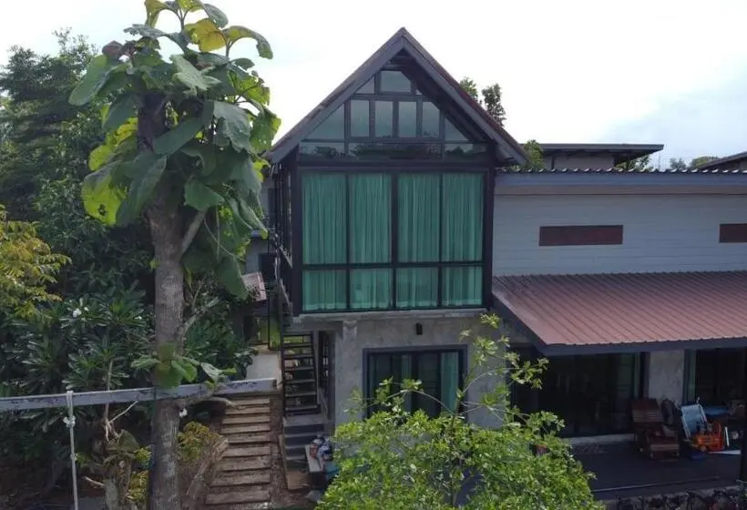 Sviitti Jokinäkymä, ชิดชายชล รีสอร์ท น่าน