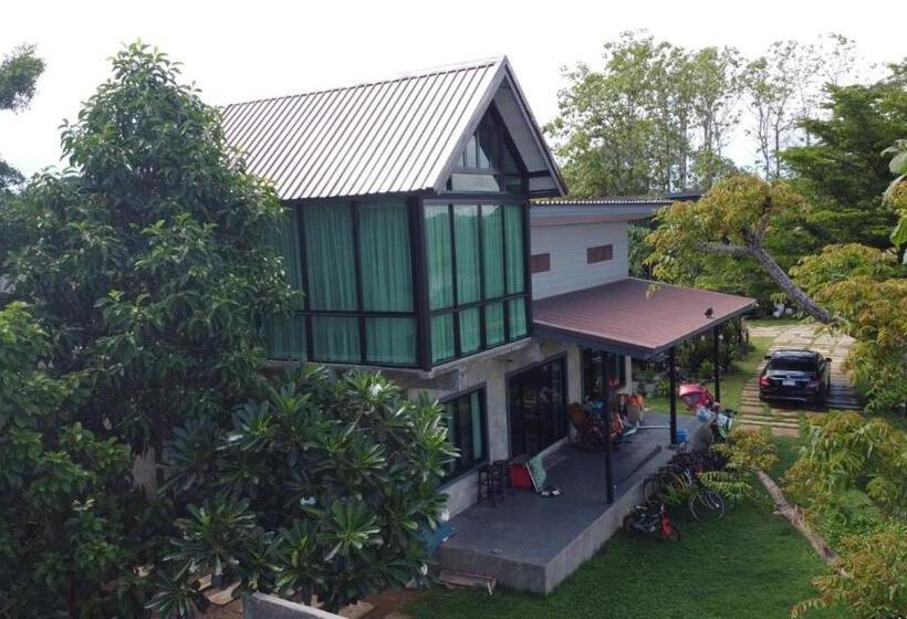 Folyóra Néző Suite, ชิดชายชล รีสอร์ท น่าน